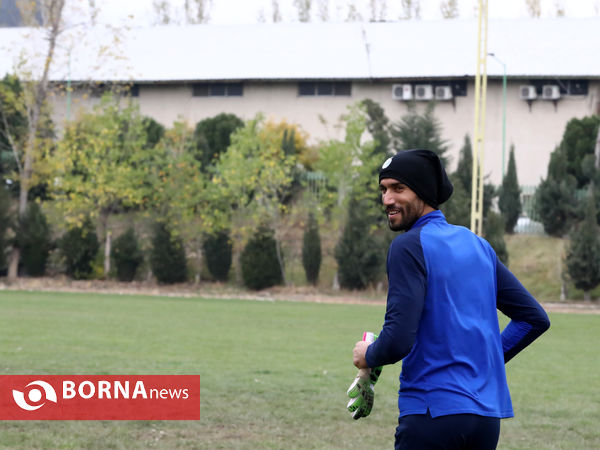 تمرین تیم فوتبال استقلال تهران قبل از سفر به اهواز