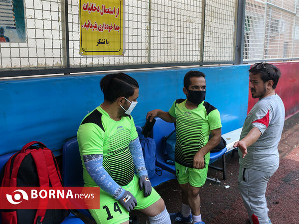 دیدار تیم های فوتبال کوتاه قامتان ایرانی- شهاب سرخ