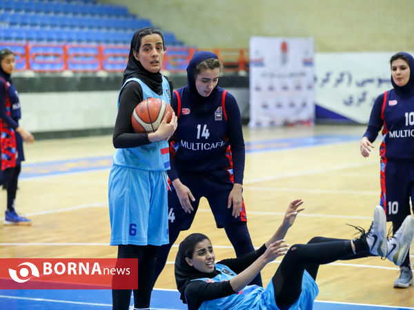 رقابت های  پلی آف لیگ دسته اول بسکتبال  بانوان کشور