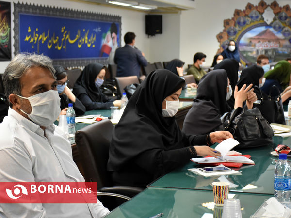 نشست خبری استاندار مرکزی