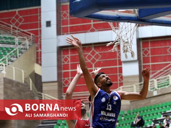 دیدار تیم های بسکتبال سپید رشت _ ملوان بندرانزلی