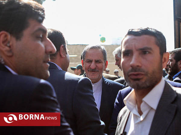بازدید معاون اول رئیس جمهوری از چند پروژه کشاورزی و صنعتی در شهرستان رباط کریم