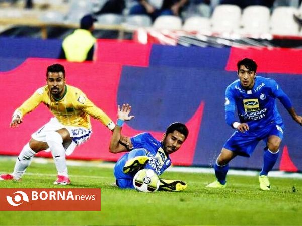 دیدار تیم های فوتبال استقلال- صنعت نفت آبادان