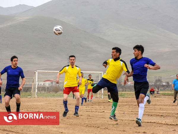 مسابقات فوتبال در روستا