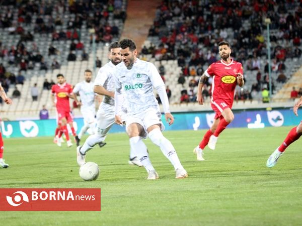 دیدار تیم های فوتبال پرسپولیس - آلومینیوم