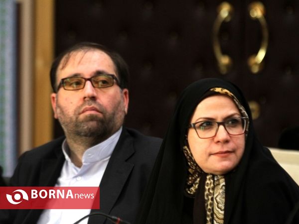 نشست مجمع نمایندگان تهران با استاندار