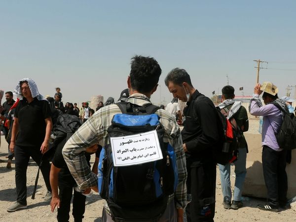 عبور زوار افغانستانی و پاکستانی از مرز شلمچه