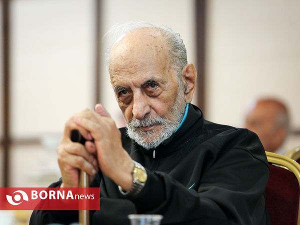 امیر احتشام زاده - پیشکسوت تنیس روی میز