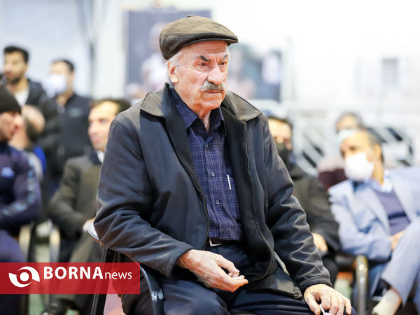 مسابقات وزنه برداری کارگران