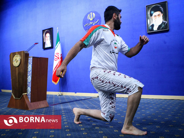 دیدار صمیمانه رییس جمهوری با خانواده ورزش