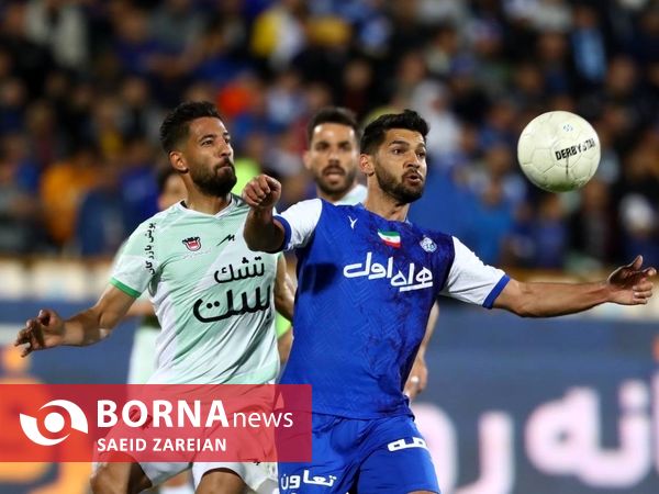 دیدار تیم های استقلال تهران - ذوب آهن اصفهان