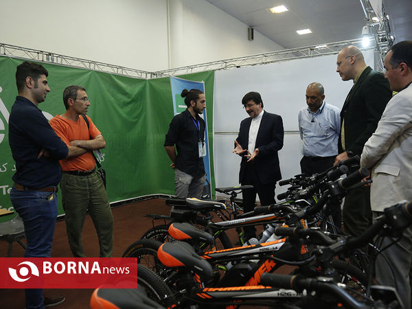 بازدید معاون وزیر ورزش و جوانان از نمایشگاه دوچرخه