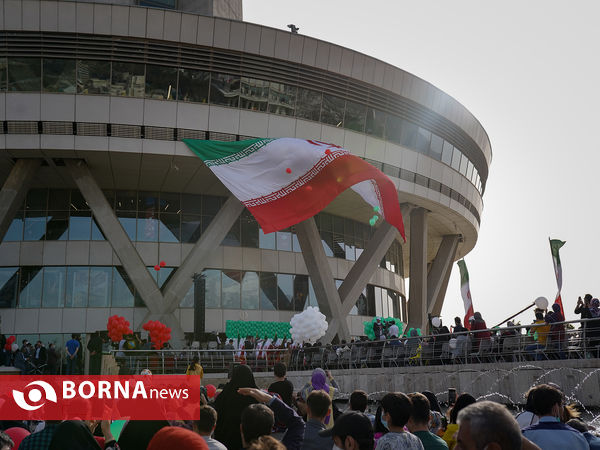 جشن جمهوری اسلامی ایران  در برج میلاد
