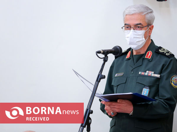 دیدار فرماندهان و مسئولان ارشد نیروهای مسلح با رهبر انقلاب