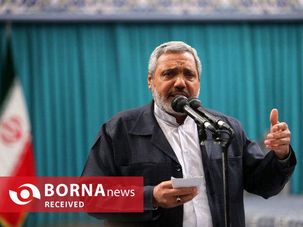 دیدار دست‌اندرکاران برگزاری کنگره شهدای استان قم با مقام معظم رهبری