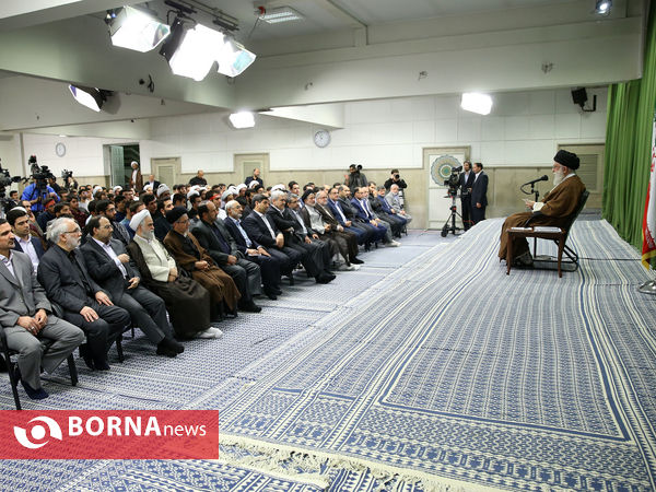 دیدار جمعی از استعدادهای برتر و نخبگان جوان کشور با رهبر انقلاب