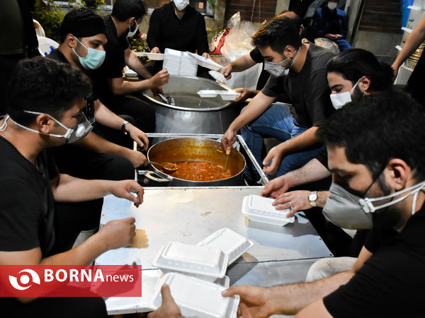 سفره‌دار مجلس حسین(ع)