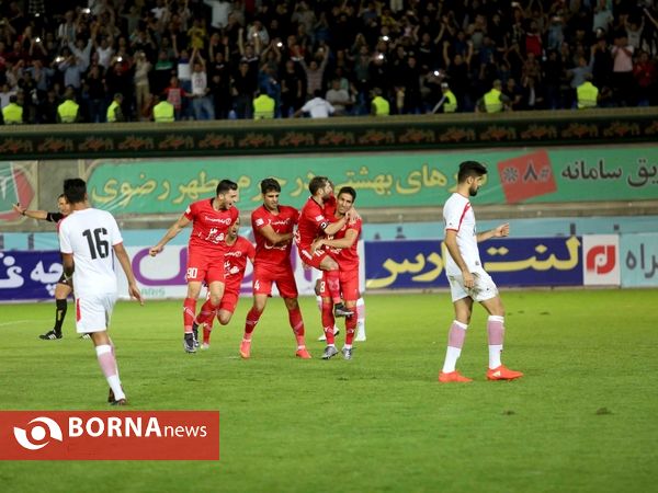 بازی تیم های پدیده و فولاد خوزستان
