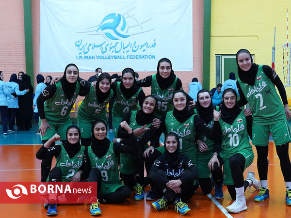 تمرین تیم ملی والیبال نوجوانان و بزرگسالان دختران