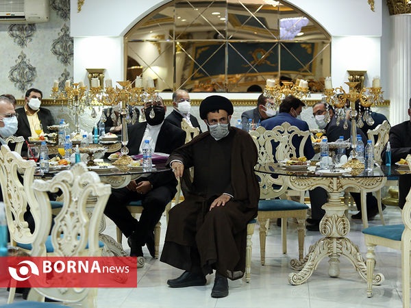 جلسه هم اندیشی با نخبگان و فرهیختگان