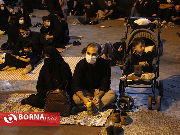 عزاداری شب تاسوعا در میدان امام حسین (ع)