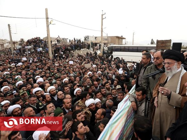 بازدید سرزده رهبر انقلاب از مناطق زلزله‌زده استان کرمانشاه