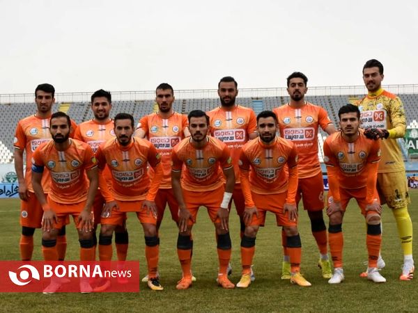 دیدار تیم های فوتبال آلومینیوم اراک - سایپا