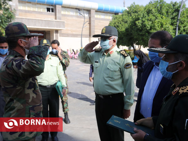 تجلیل مقامات ارشد فارس از عوامل بیمارستان پشتیبان ارتش ویژه بیماران کرونایی