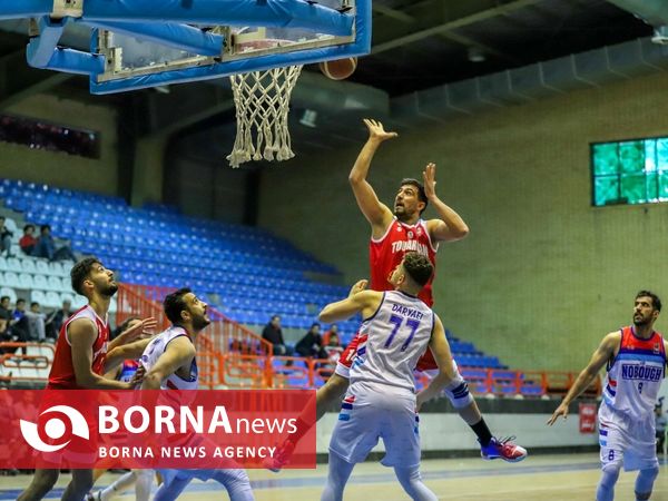 دیدار تیم های بسکتبال نبوغ - توفارقان