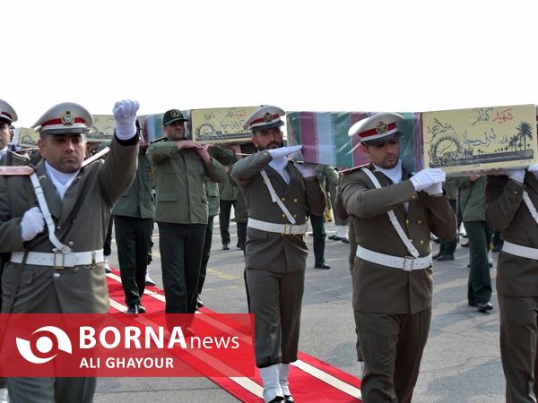 ورود پیکر مطهر شش شهید گمنام به آذربایجان غربی