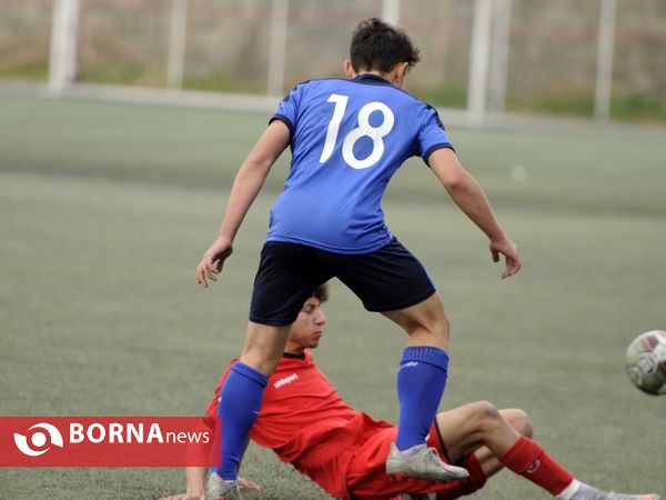 دیدار تیم‌های فوتبال نوجوانان پرسپولیس 2-  نوجوانان استقلال 0