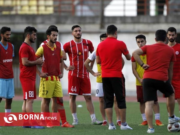 تمرینات تیم سپیدرود رشت و معارفه مدیرعامل جدید