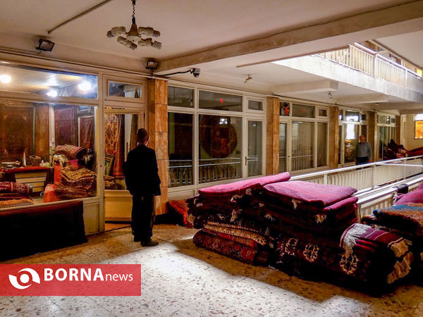 نفس های تنگ بازار فرش مشهد