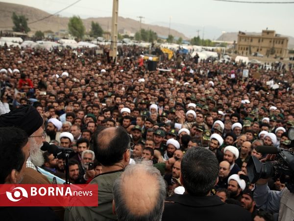 بازدید سرزده رهبر انقلاب از مناطق زلزله‌زده استان کرمانشاه