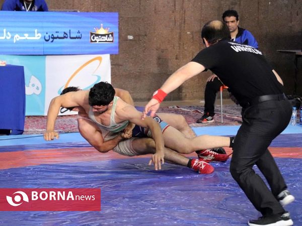 رقابتهای کشتی فرنگی بزرگسالان قهرمانی کشور در زاهدان