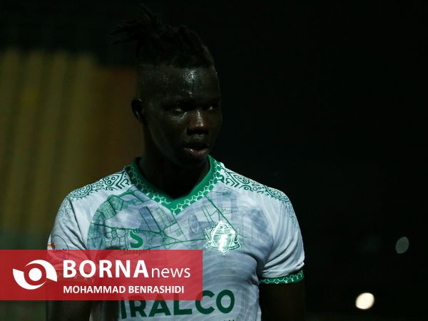 دیدار تیم های فوتبال صنعت نفت - آلومینیوم