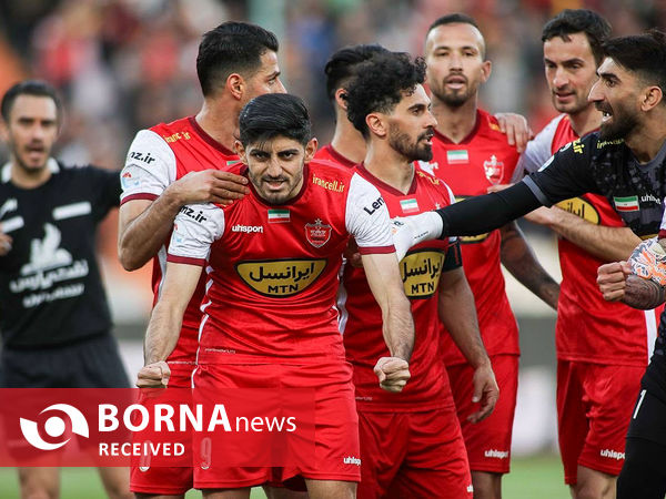 دیدار تیم های فوتبال پرسپولیس - نفت مسجدسلیمان