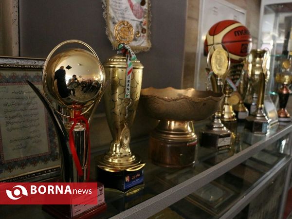 آیین رونمایی از پلاک افتخار علی عبد احد، خبرنگار و پیشکسوت رشته بسکتبال