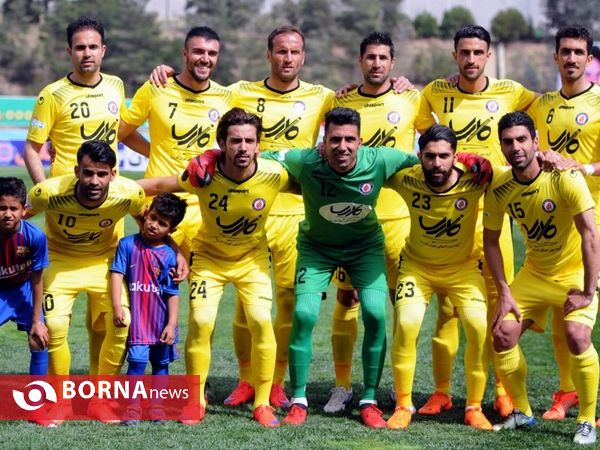 دیدار تیم های فوتبال نفت تهران- استقلال