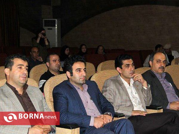 نشست خبری رونمایی از تئاتر خیابانی در لاهیجان