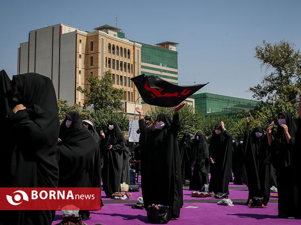 مراسم عزاداری روز عاشورا در میدان فلسطین تهران