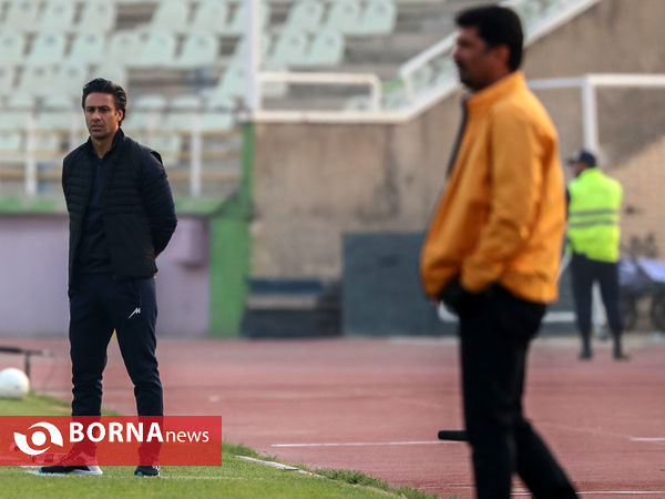 دیدار تیم های فوتبال پیکان - استقلال