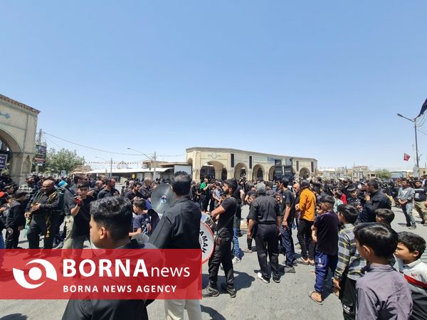 عزاداری مردم کرمان در روز تاسوعا حسینی