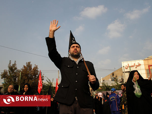 پیاده روی جاماندگان اربعین در تهران (4)