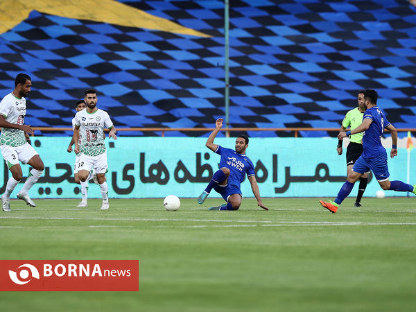 دیدار تیم های فوتبال استقلال - ذوب آهن