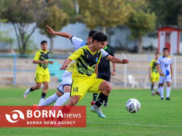 دیدار تیم های فوتبال بامداد  اراک- بصیر اهواز