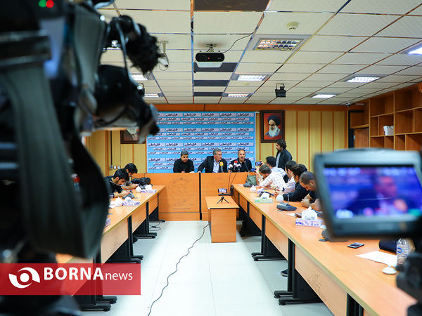 نشست خبری مربیان تیم های پرسپولیس و نساجی