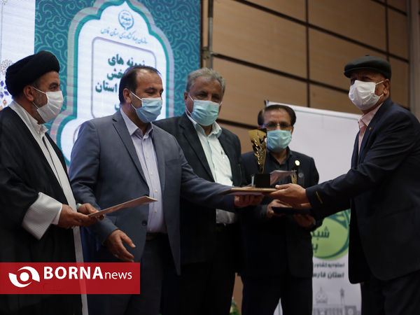 مراسم تجلیل از برگزیدگان ملی فارس در بخش کشاورزی