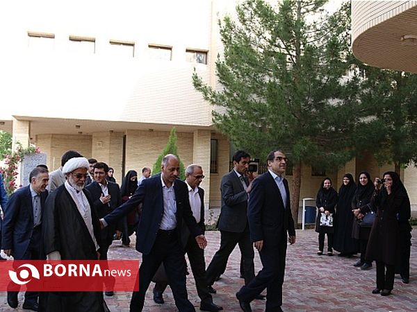 سفر وزیر بهداشت همراه با رئیس جمهور روحانی به کرمان