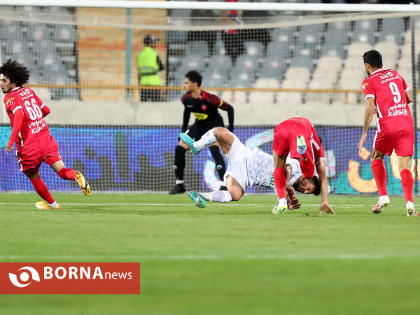 دیدار تیم های فوتبال پرسپولیس - آلومینیوم